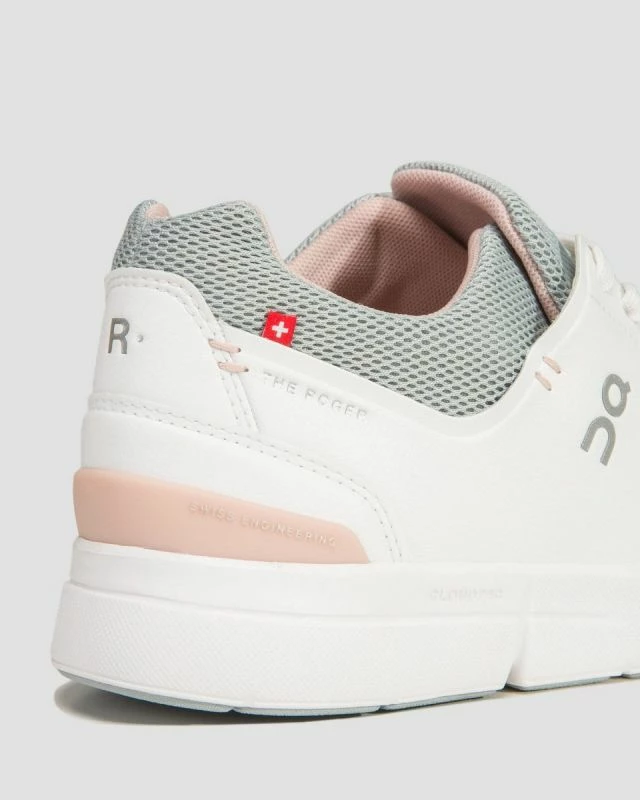 Atlete femra On Running, të bardha