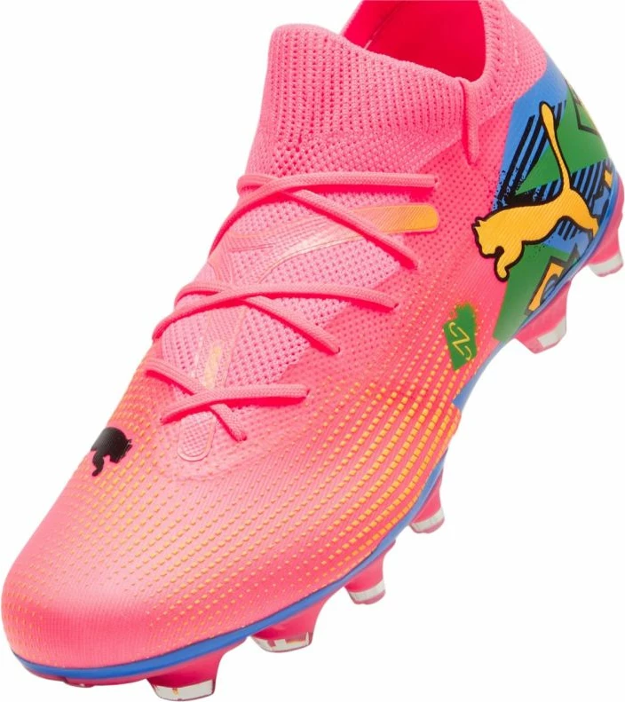 Atlete futbolli Puma për meshkuj, të kuqe dhe rozë
