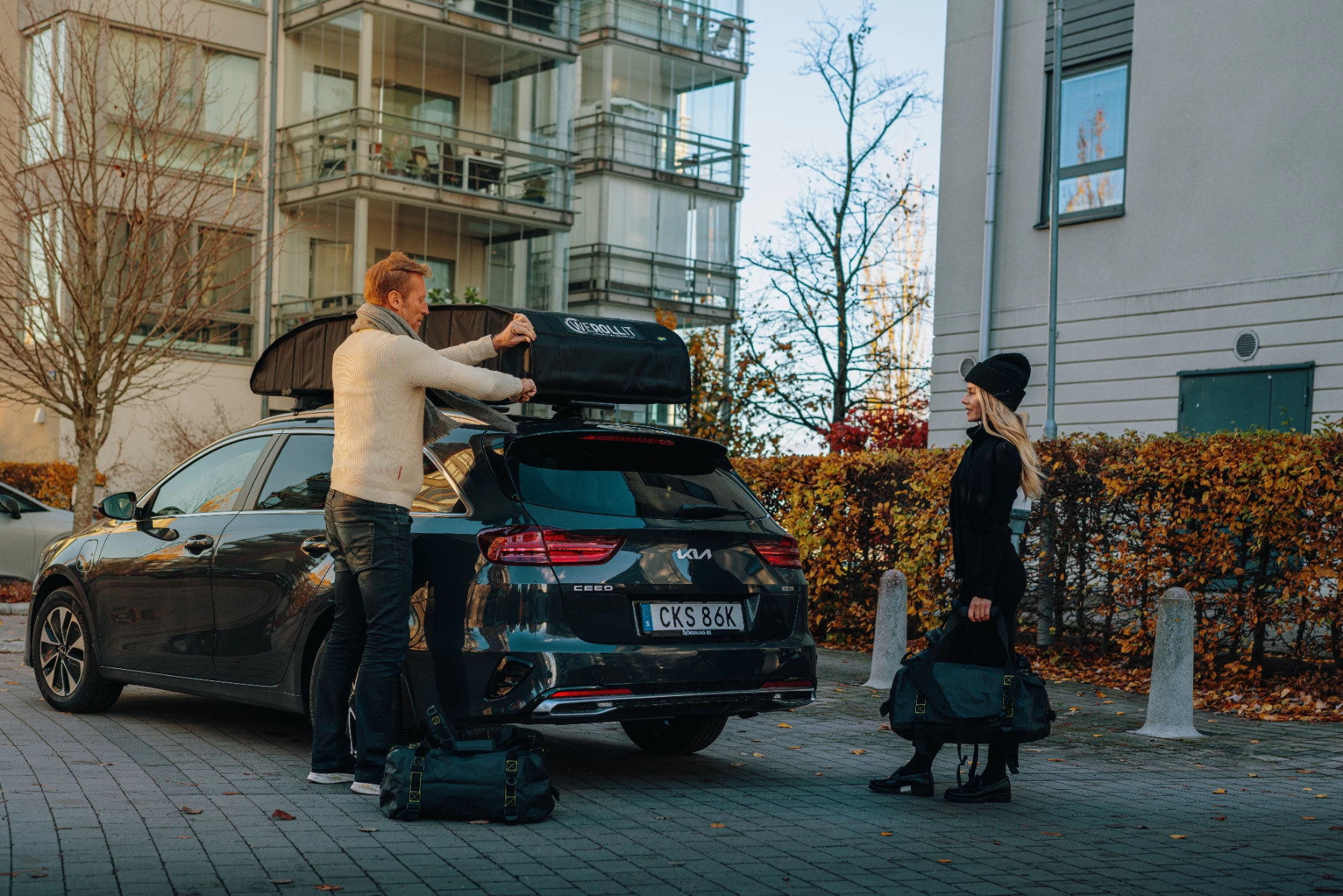 Kuti bagazhi për tavan makine Werollit Foldable Roof Box 520L, 520 L, e palosshme, ngarkesë max 75 kg, e zezë, me set montimi