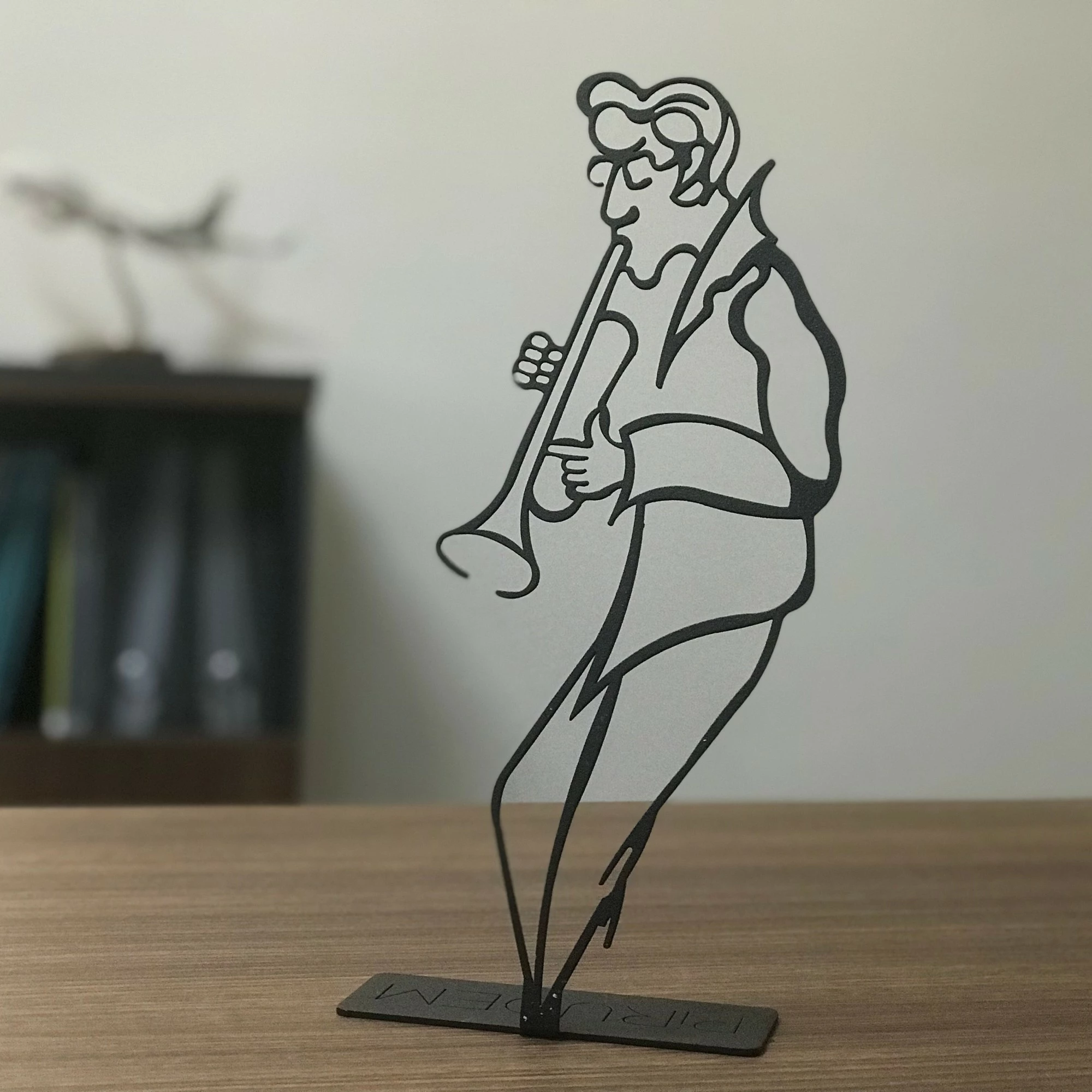 Objekt dekorativ Aberto Design, muzikant, ngjyrë e zezë, 13x30cm