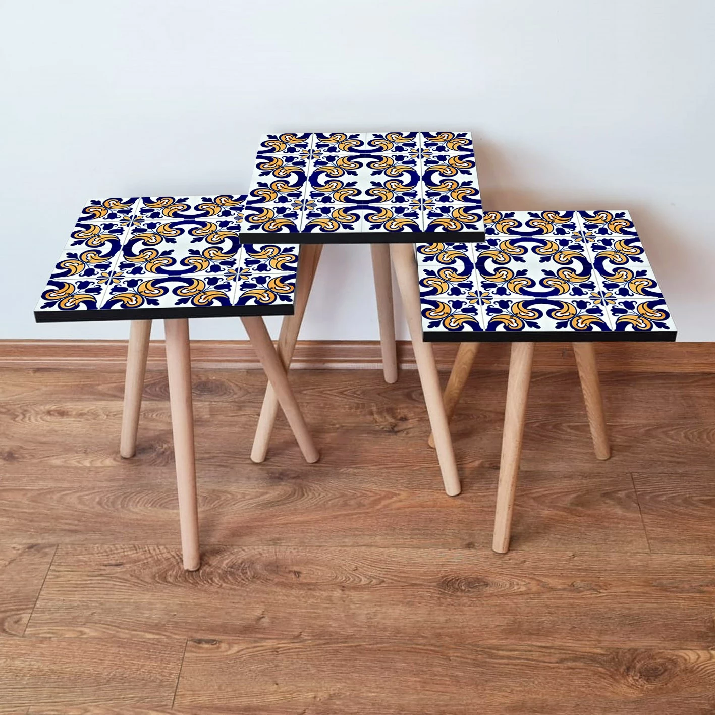Set tavolinash të vendosshme, 3 copë, Skye Decor, 3Shp26, ngjyrë bardhë, kaltër deti, verdhë