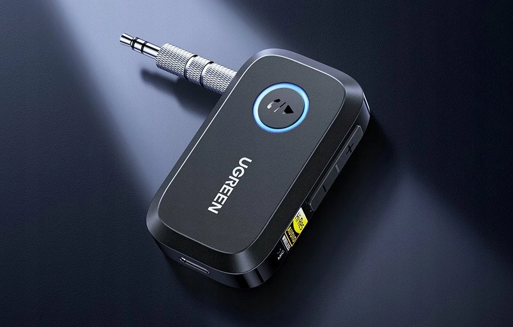 Adapter Bluetooth marrës Ugreen 55546, Bluetooth 6.0, LDAC Hi-Res, AUX 3.5mm, USB-C, bateri deri 17 orë, i zi