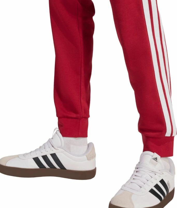 Pantallona për meshkuj adidas Essential 3-Stripes French Terry KR2702, të kuqe [Madhësia: S]