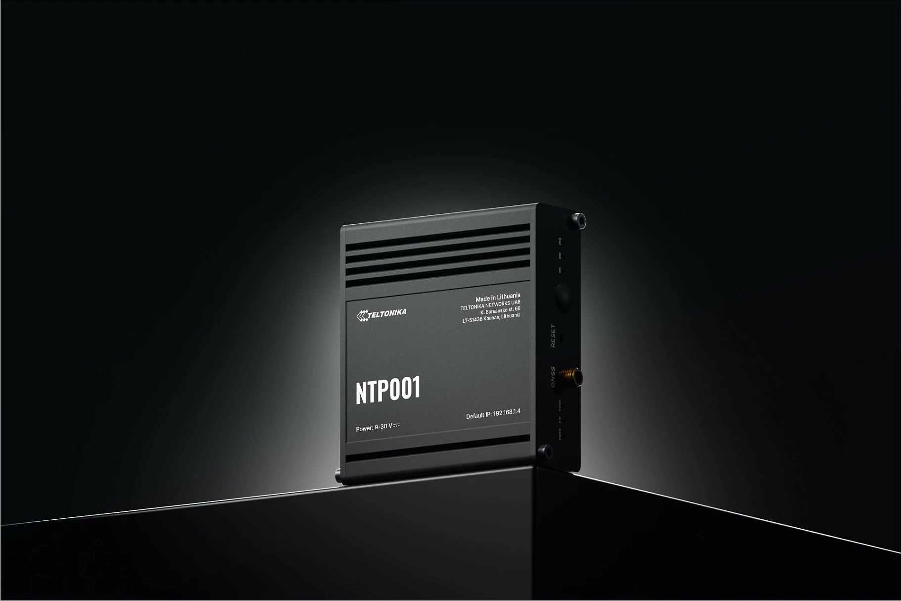 Server NTP Teltonika NTP001, Stratum 1 GNSS/GPS, 1x RJ45, montim në mur, i zi