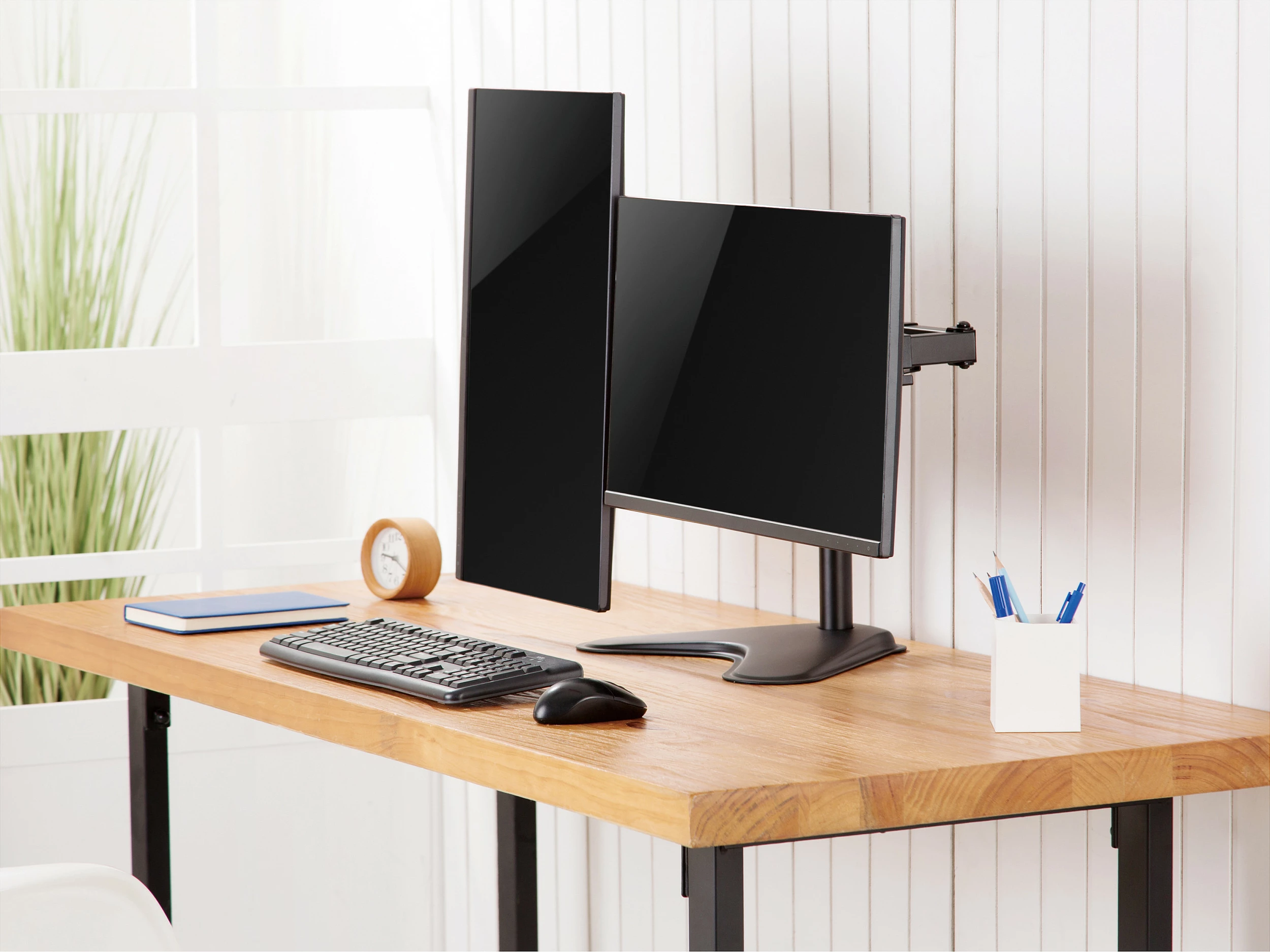Mbajtëse monitori tavoline EQUIP 17"-32", për 2 monitorë, VESA 75x75/100x100, 8 kg për monitor, e zezë