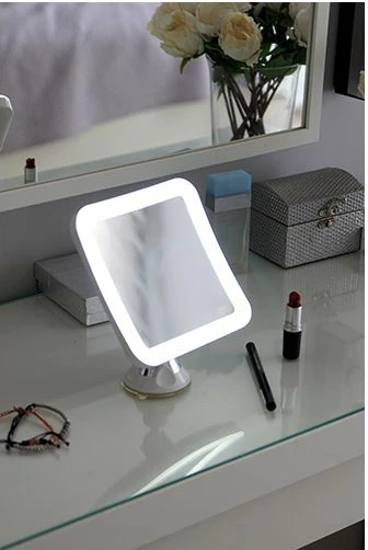 Pasqyrë LED për banjo Camry CR2169, zmadhim 5x, 24 LED, Ø16.3 cm, me kupë thithëse, e bardhë