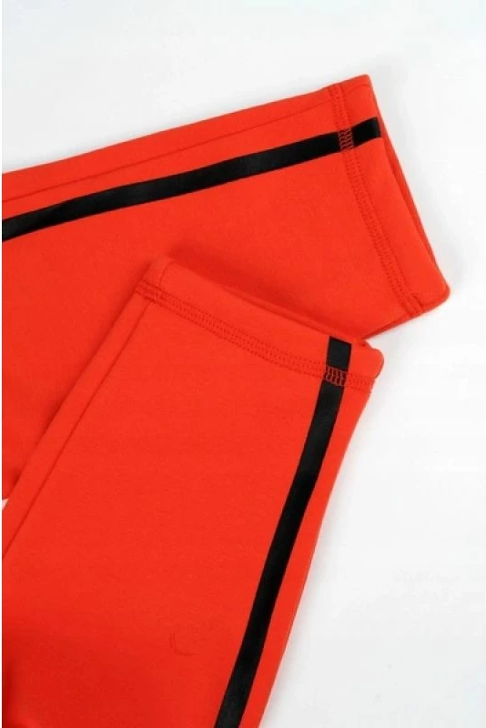 Hellonke për femra Icepeak, të zeza me vija anësore