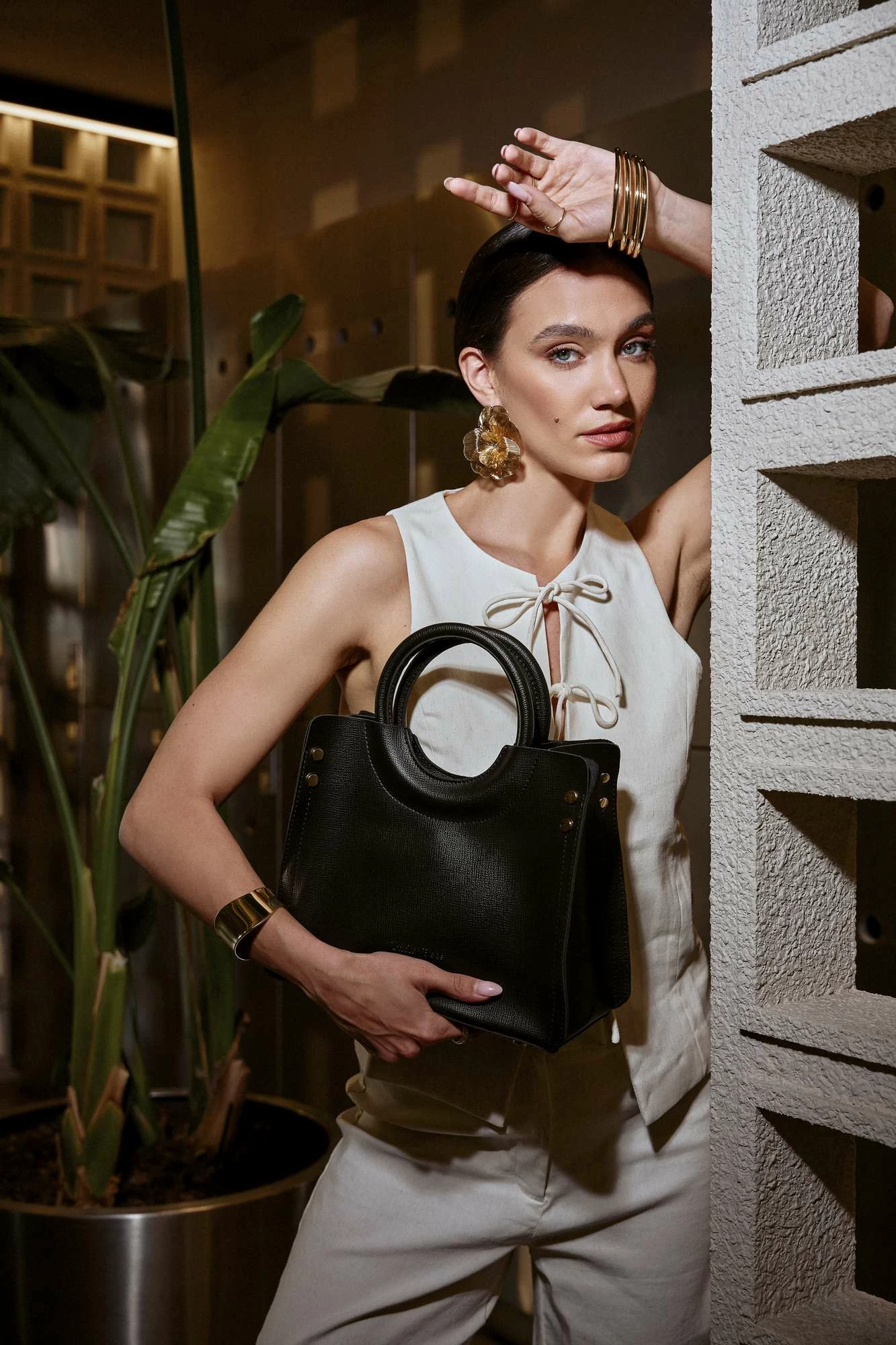 Çantë krahu Lucky Bees, 1229, e zezë