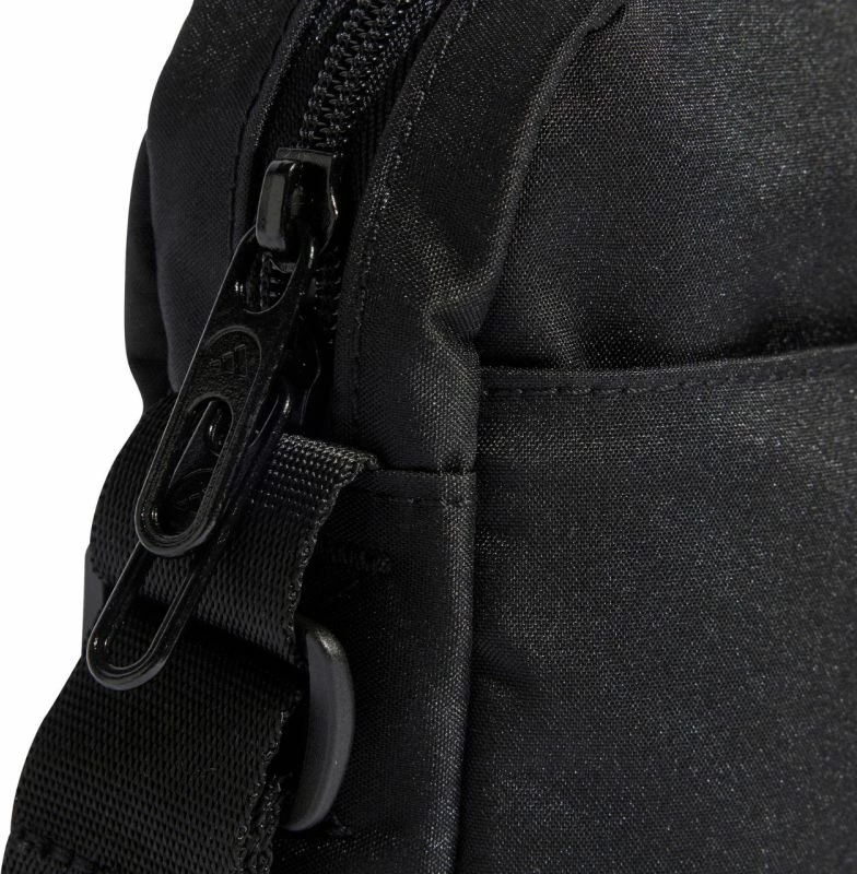 Çantë organizer adidas Tiro Graphic KD7276, e zezë