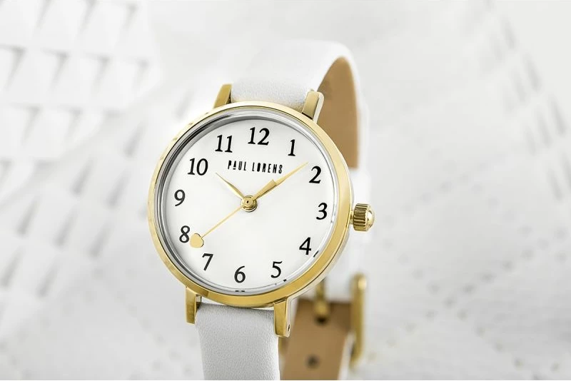 Orë dore për fëmijë Paul Lorens, vajza, e bardhë