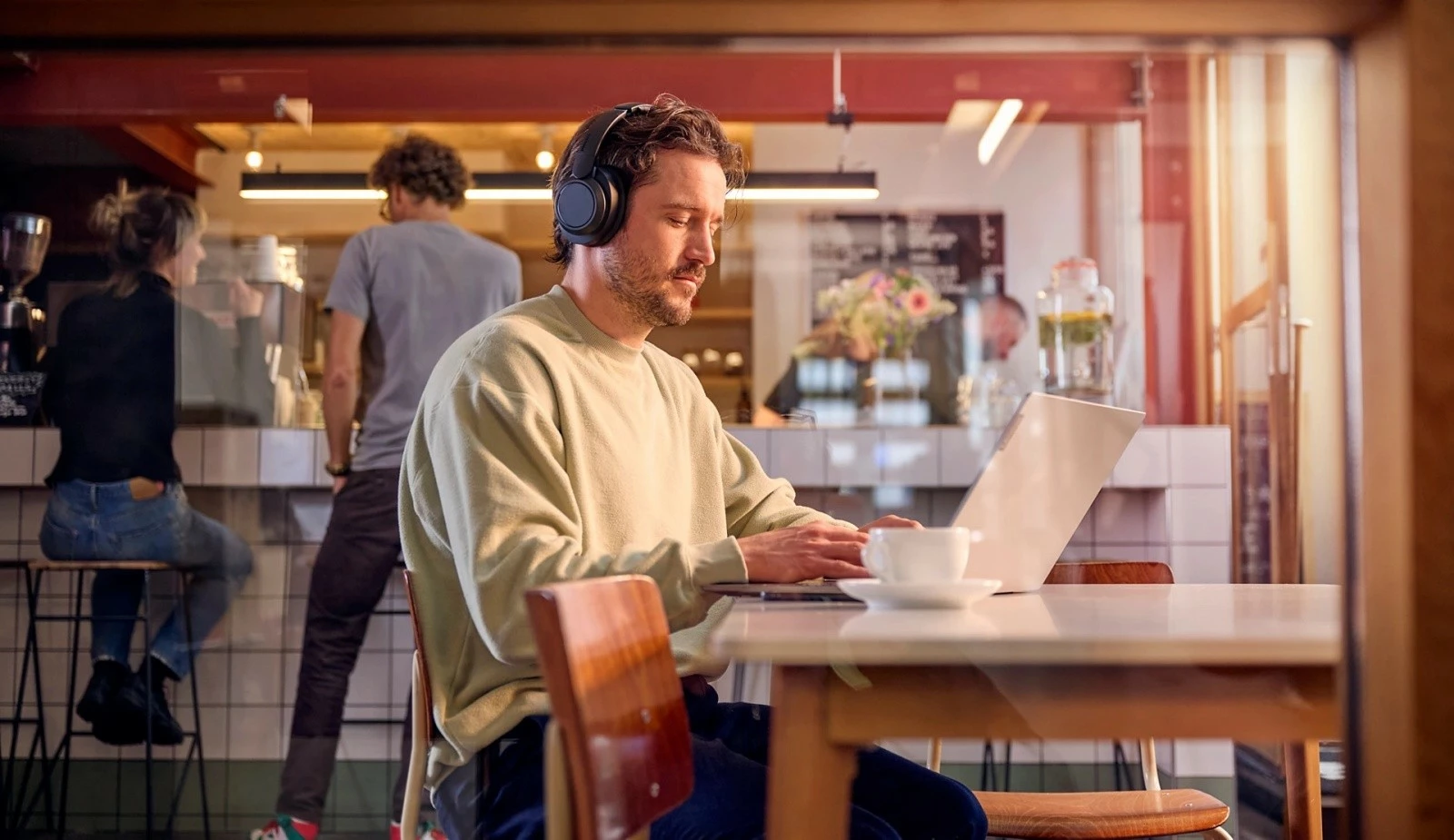 Kufje pa tela, Philips TAH6509BK/00, ANC, Bluetooth 5.3, bateri 70 orë, mikrofon, over-ear, të zeza