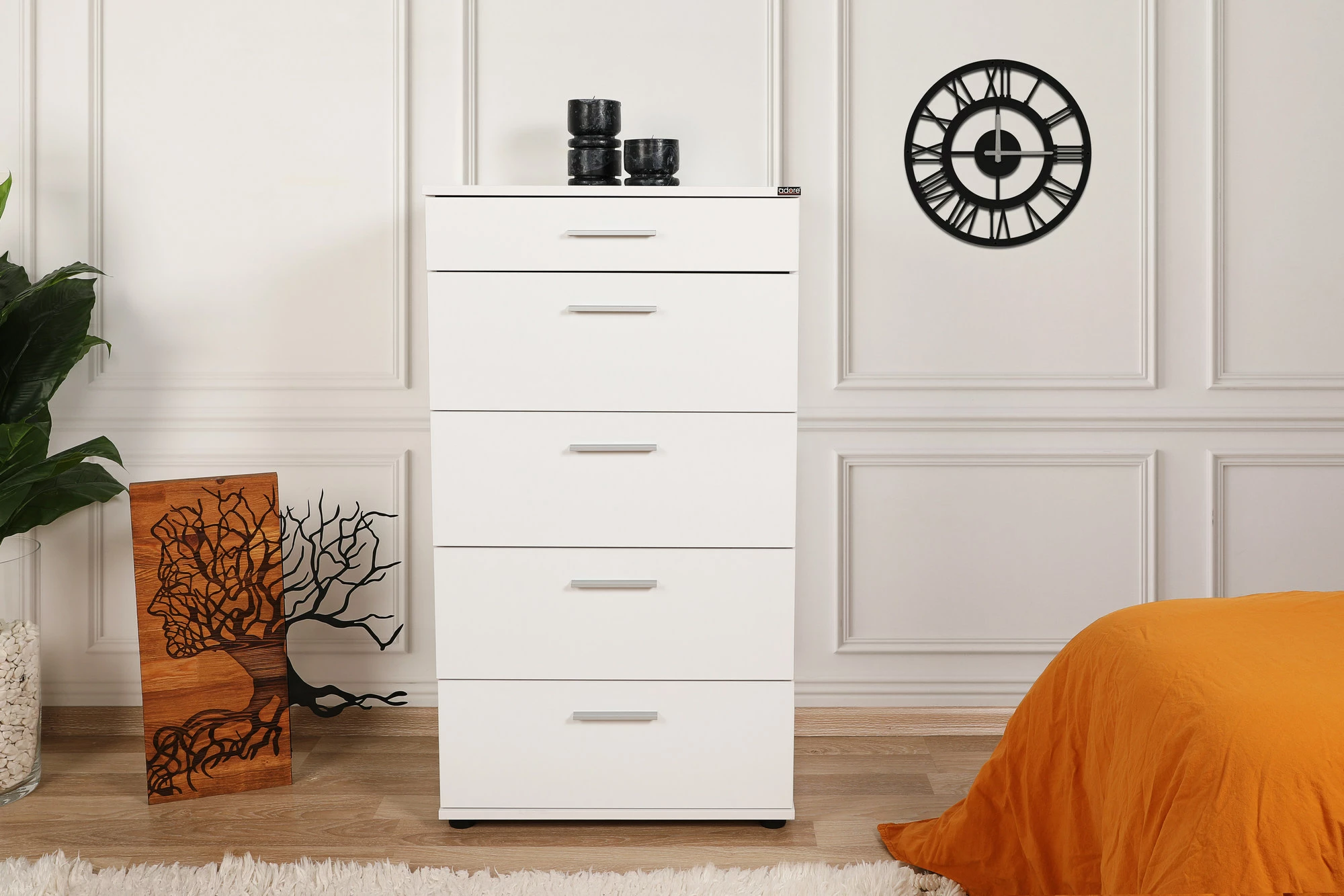 Komodë me 5 sirtarë, ngjyrë e bardhë, Hanah Home, Sfn-550-Bb-1