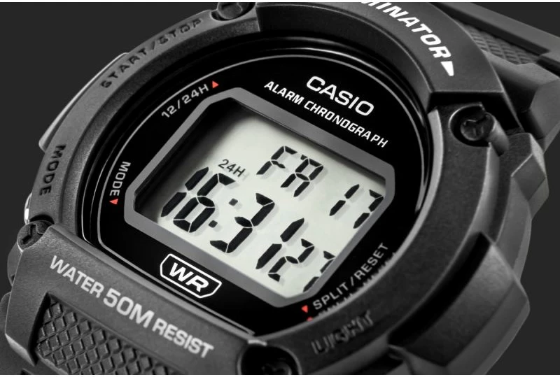 Orë dore për meshkuj CASIO, e zezë