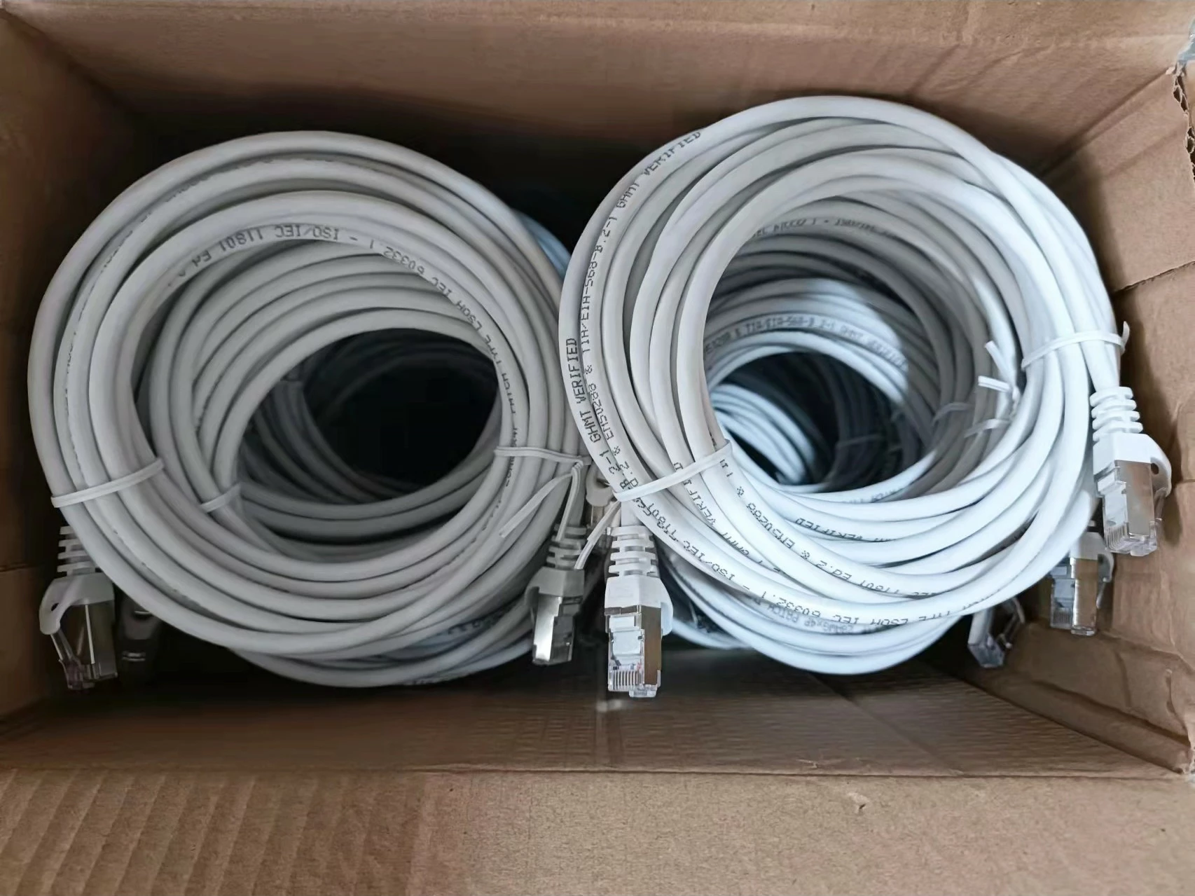 Kabllo rrjeti EQUIP Cat6 Patchkabel 5m, RJ45, S/FTP, e bardhë