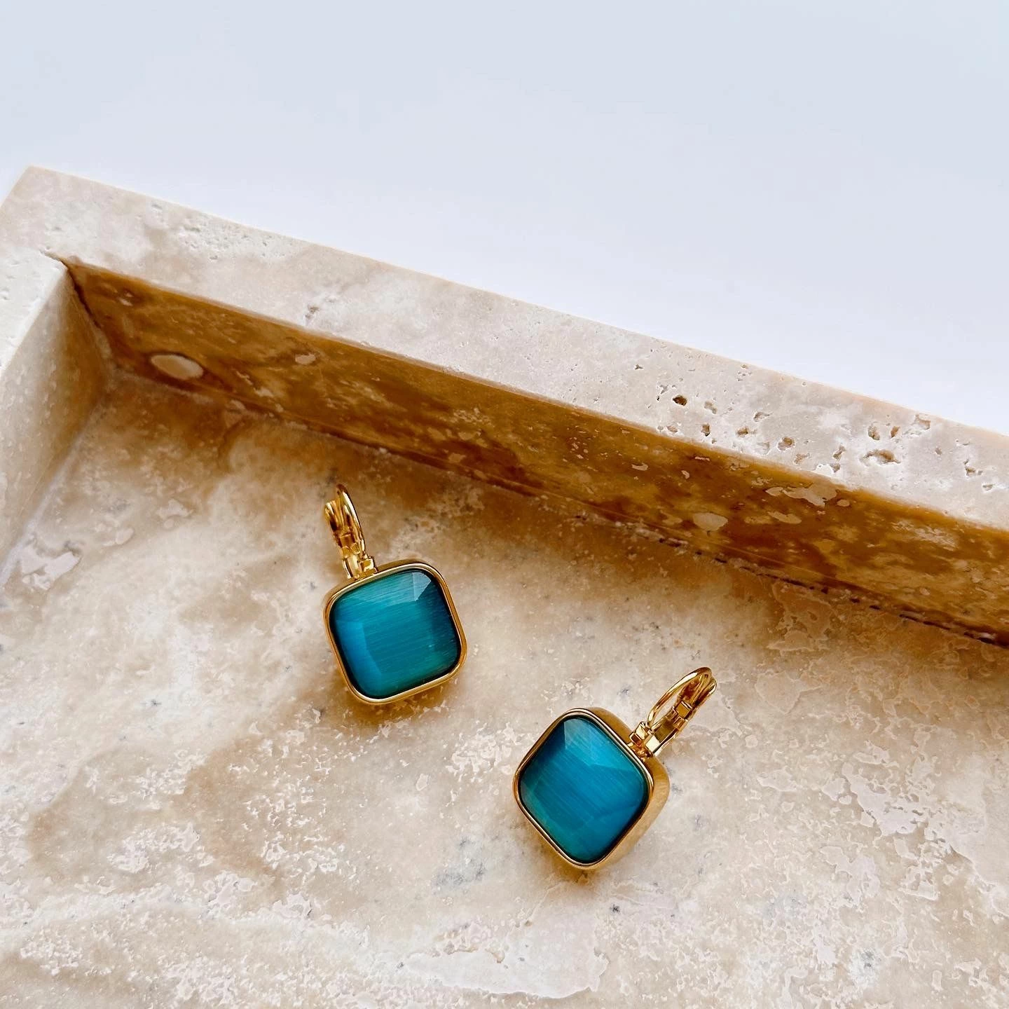 Vathë çeliku Jumeon, ngjyrë turquoise dhe ari