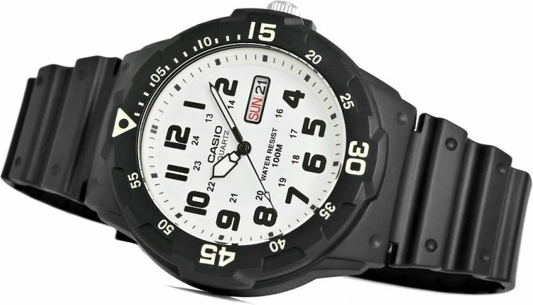 Orë dore Casio, e zezë