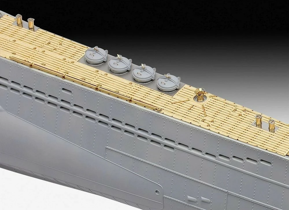 Model plastik nëndetëse gjermane Revell Type VII C/41, 1:72, 832 pjesë, Level 5