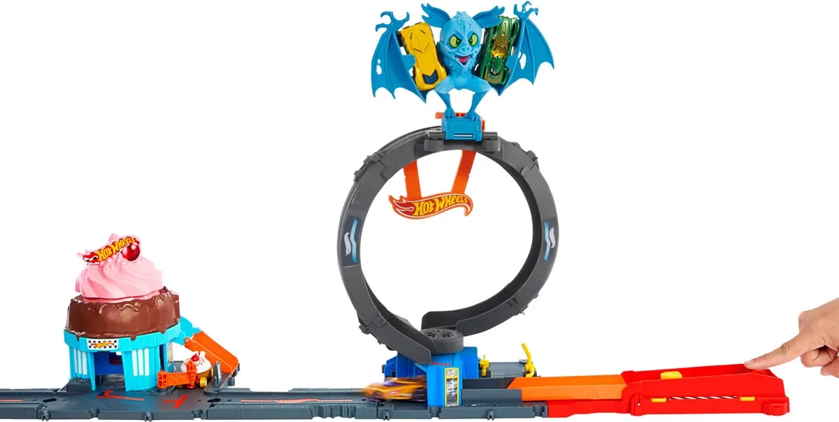 Hot Wheels City Bat Loop Attack Playset