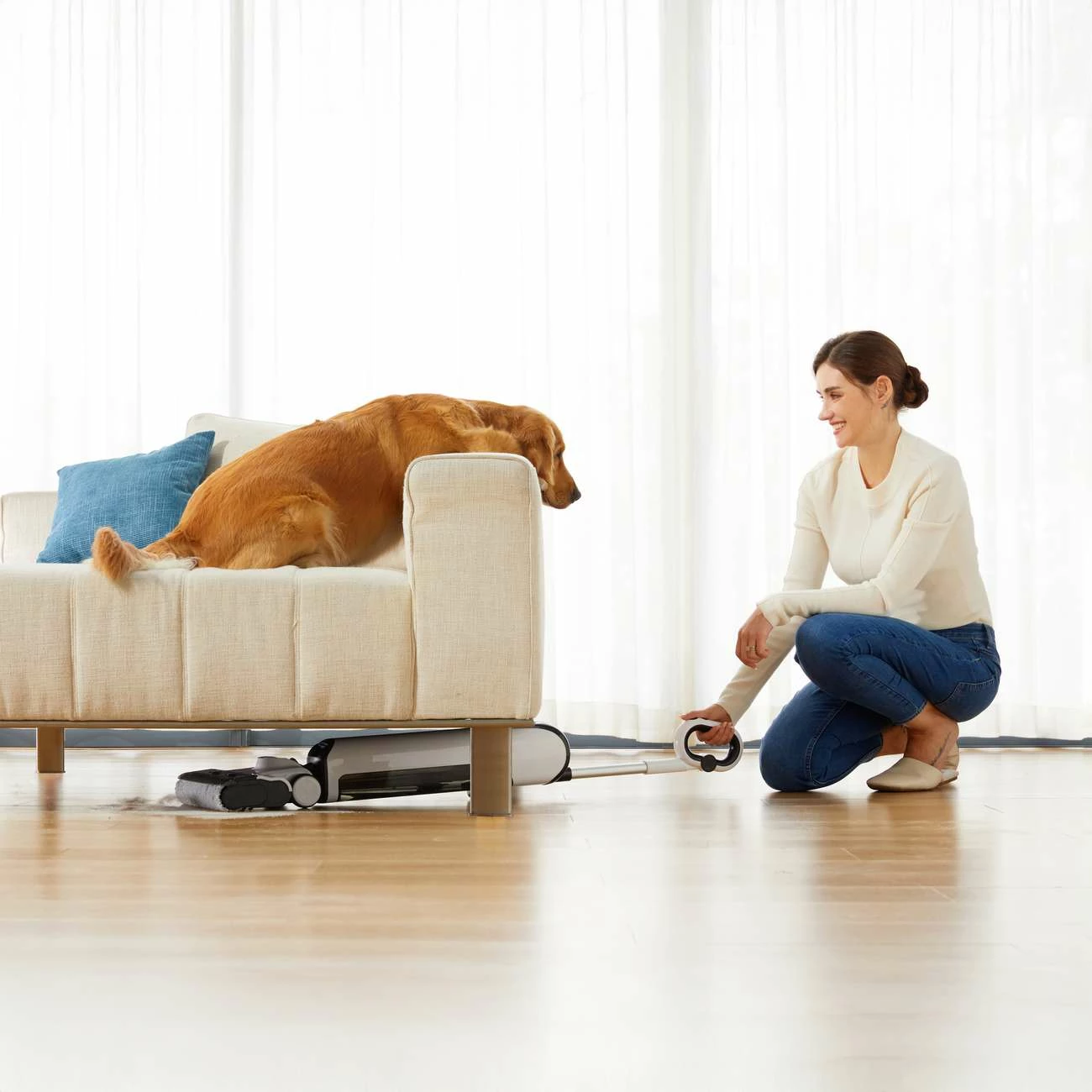 Fshesë elektrike vertikale UWANT D100 me larje, 17000Pa, 18000mAh, e bardhë me stacion karikimi/pastrimi