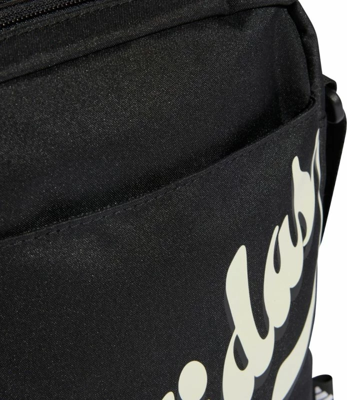 Çantë organizer adidas Tiro Graphic KD7276, e zezë