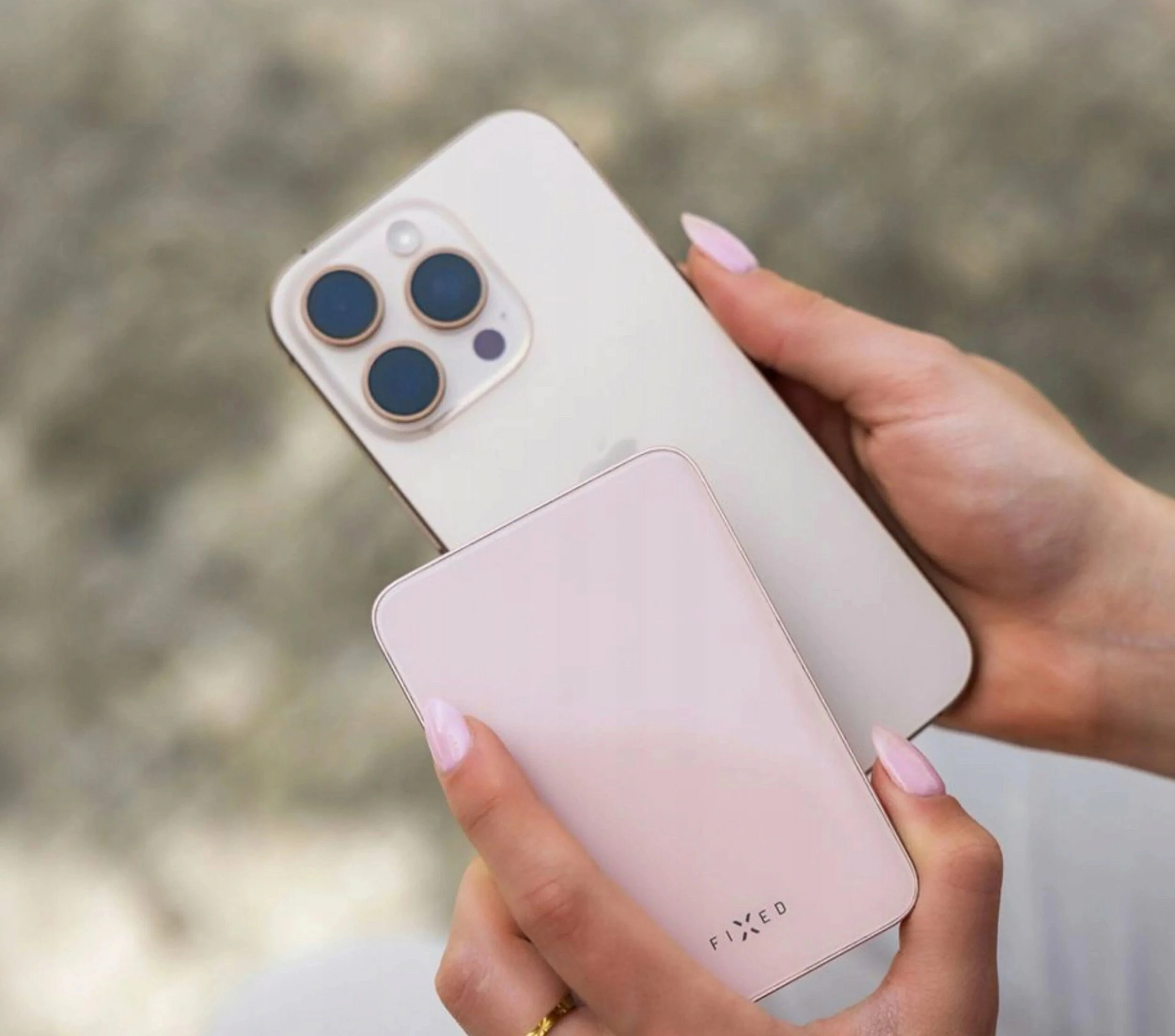 Powerbank Fixed MagZen 5 Crystal Qi2 5000 mAh, pink