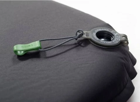 Dyshek vetë-fryrës EXPED SIM Comfort 5 LW, i kuq