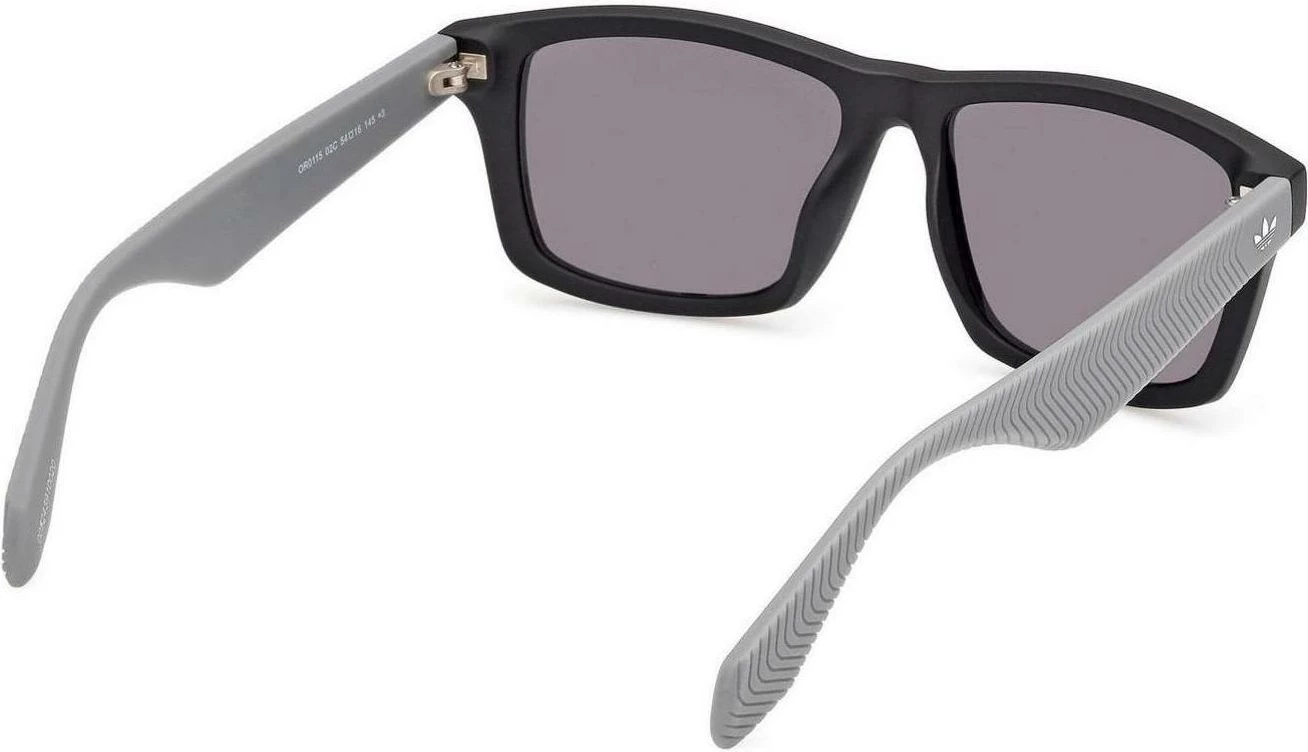 Syze dielli adidas Originals Navigator OR0115 02C unisex, të zeza [Madhësia: 54]