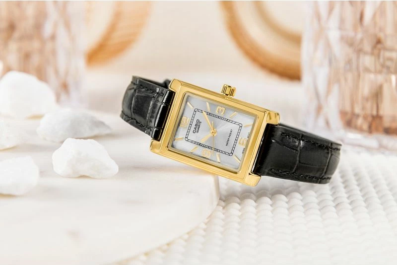 Orë dore femra Casio LTP-1234PGL-7A2EF, e zezë