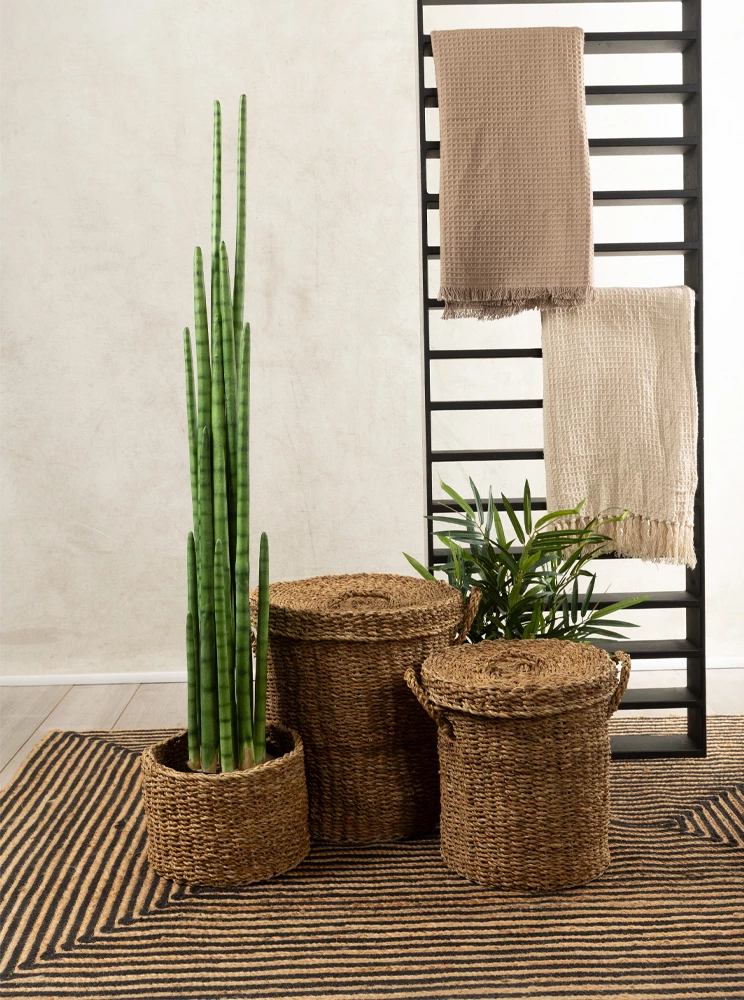Qilim Mamba për dhomë dite, 210x140, jute, natyral e zi