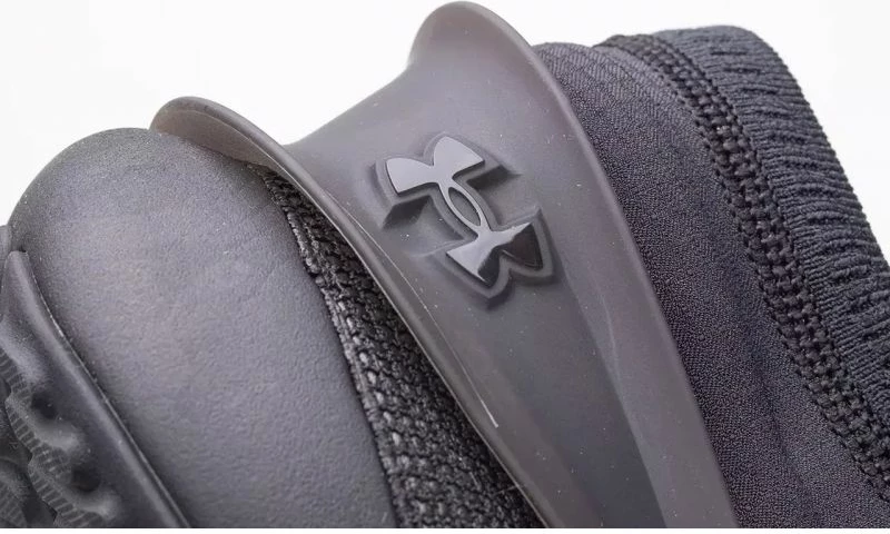 Atlete për femra Under Armour, të zeza [Madhësia: 36]