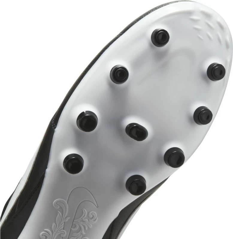 Atlete futbolli për meshkuj Nike, të zeza