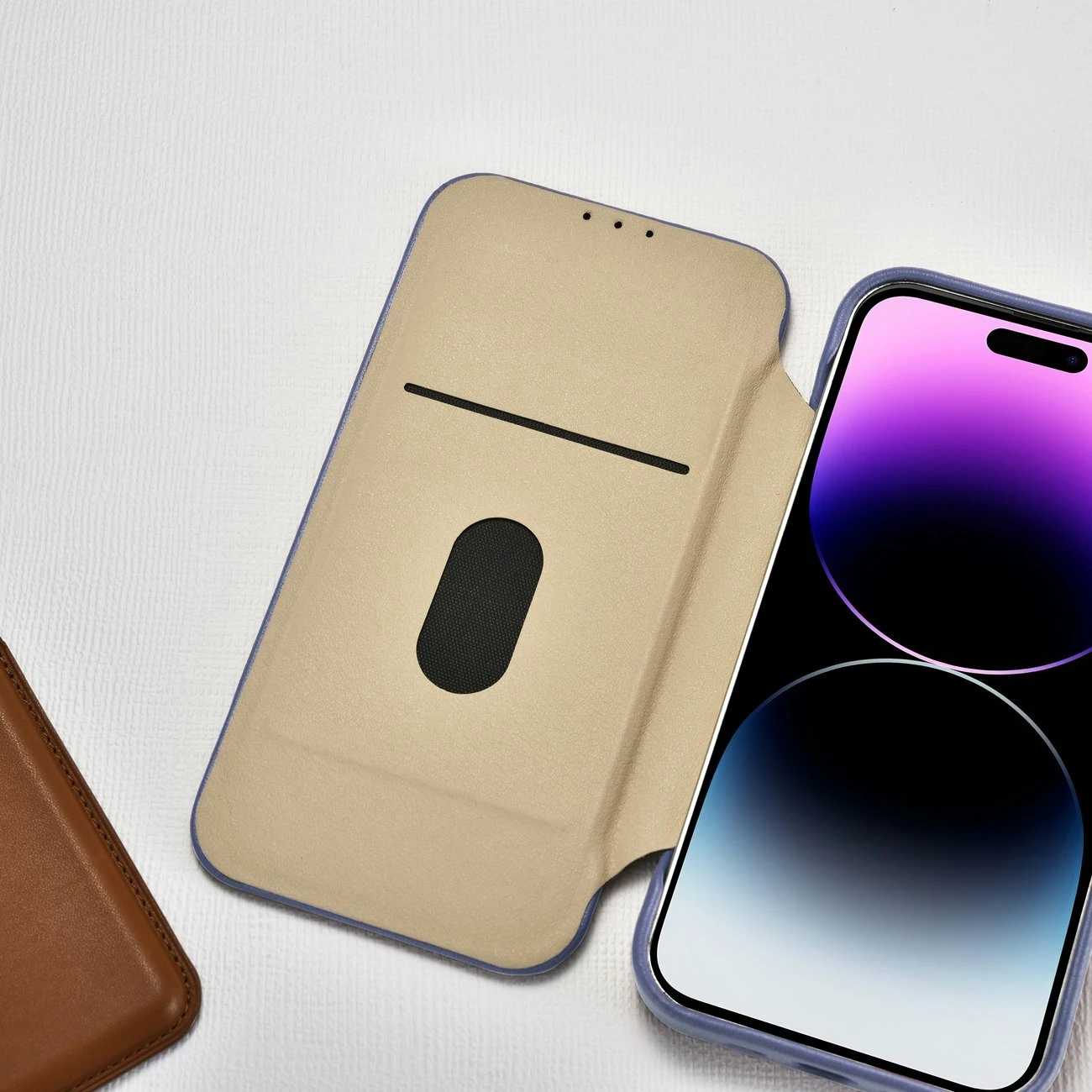 Mbështjellës iCarer CE Premium lëkure për iPhone 14 Pro Max, MagSafe, Vjollcë e lehtë