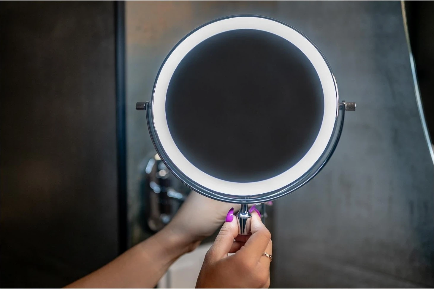 Pasqyrë Humanas HS-BM01, me ndriçim prapa dhe zmadhim