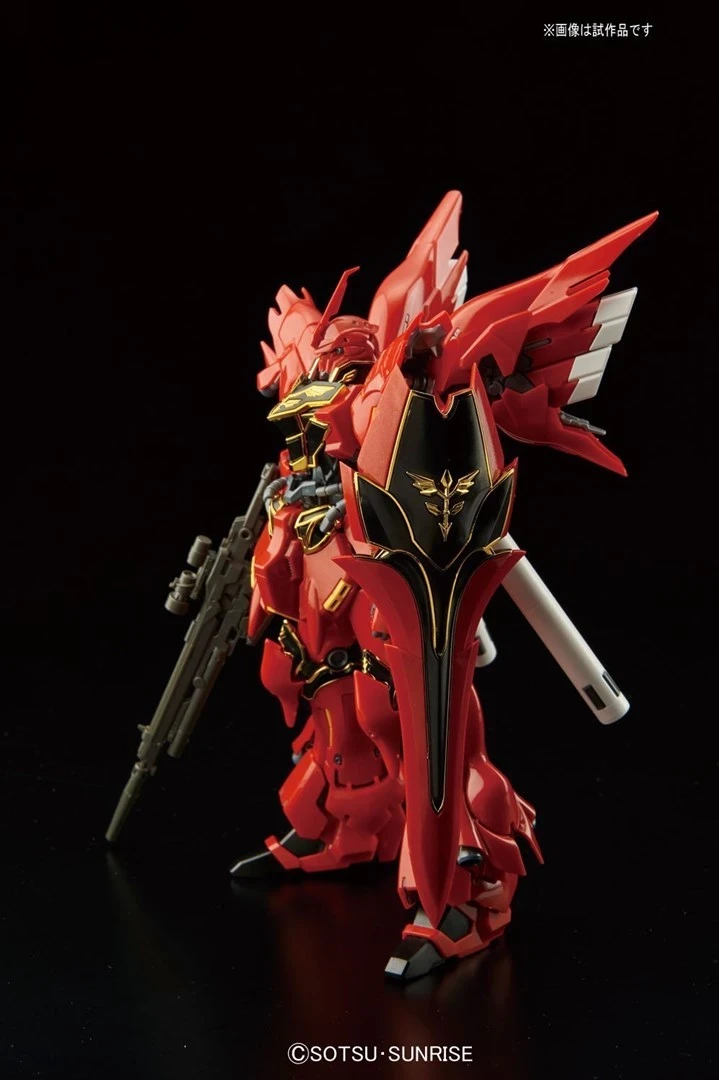 Model Sinanju Bandai RG 1/144, e kuqe