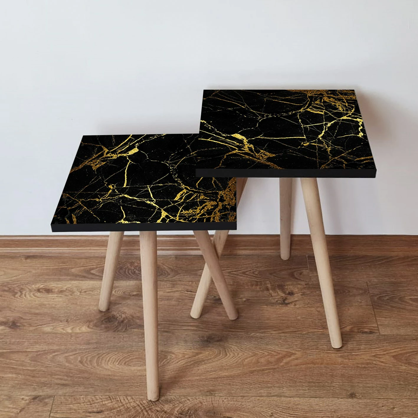 Set tavolinash ndihmëse (2 copë), Skye Decor, 2Shp184, e zezë dhe ari
