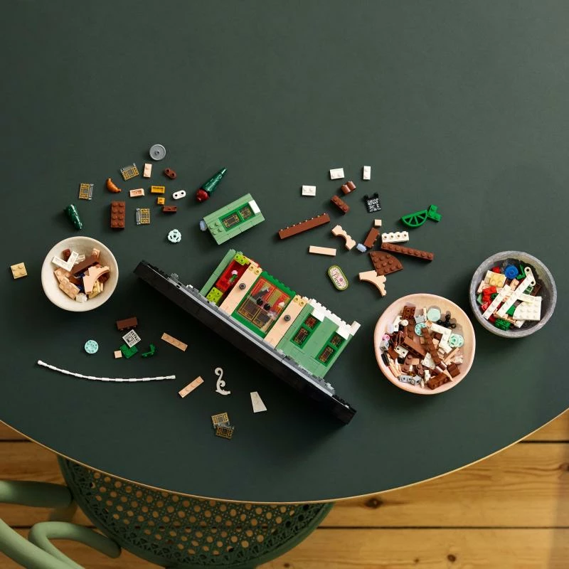 Set ndërtimi LEGO Icons French Café 10362, 1101 pjesë, 18+, shumëngjyrëshe