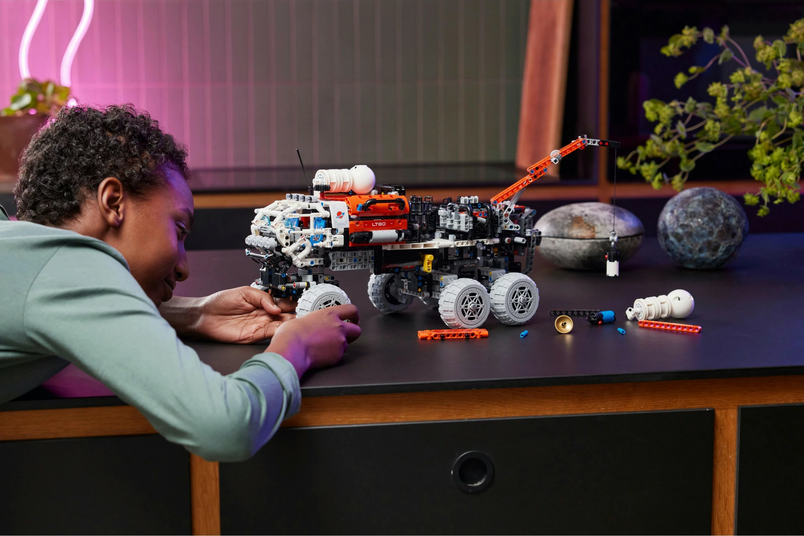 Set ndërtimi LEGO Mars Crew Exploration Rover, 11 vjeç+, 1599 pjesë, shumëngjyrësh