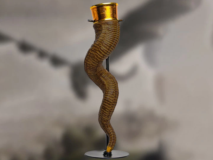 Bri koleksionues për pije Gaya TESO The Horn of Ja'Darri 40 cm, edicion i limituar 500 copë, me mbajtëse, kafe/ari