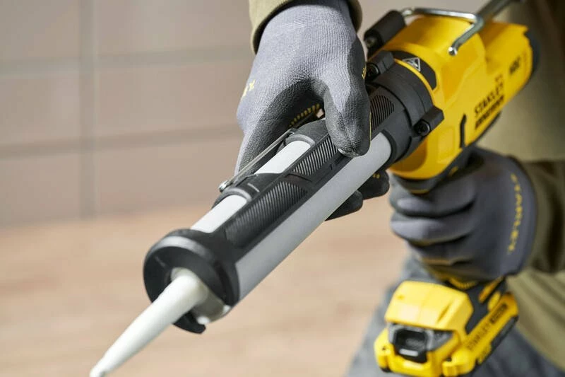 Pistoletë silikoni me bateri Stanley FATMAX V20 SFMCE600B-XJ 18V, 250 kg, 6 shpejtësi, pa bateri/karikues, e verdhë/zezë