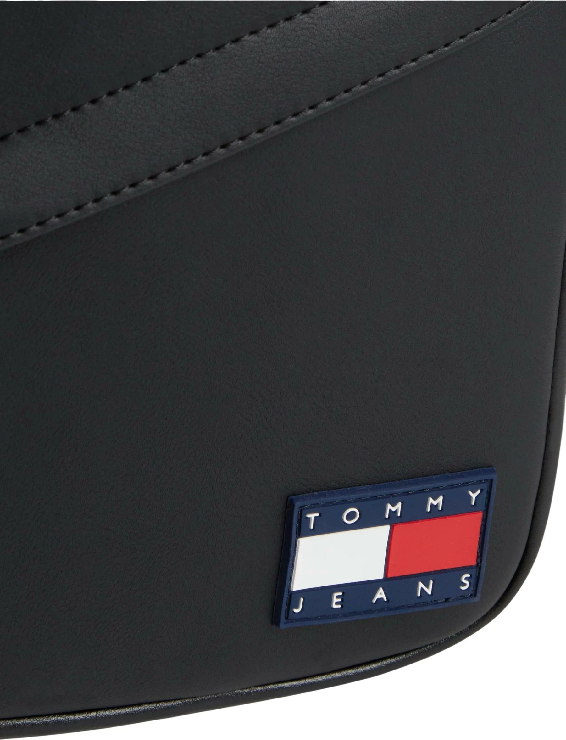 Çantë krahu për meshkuj Tommy Hilfiger TJM Daily PU Reporter AM0AM14608, e zezë