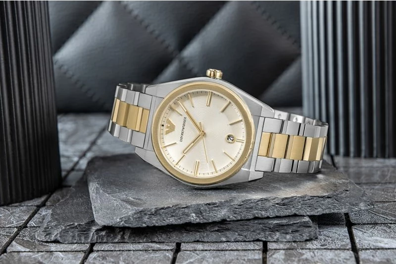 Orë dore meshkujsh Emporio Armani Federico AR11716, argjend dhe ar, me kuti