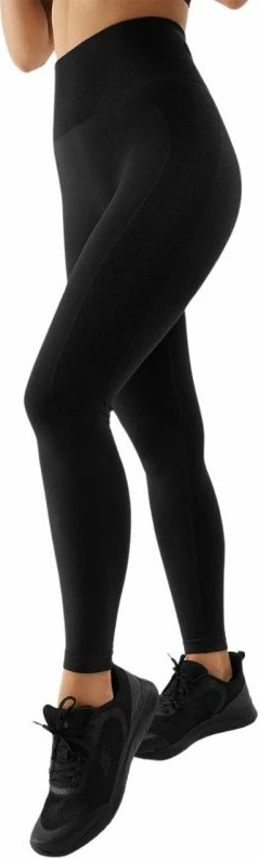 Hellonke femra 4F, të zeza