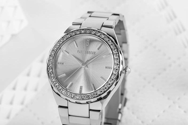 Orë dore për femra Paul Lorens, e zezë