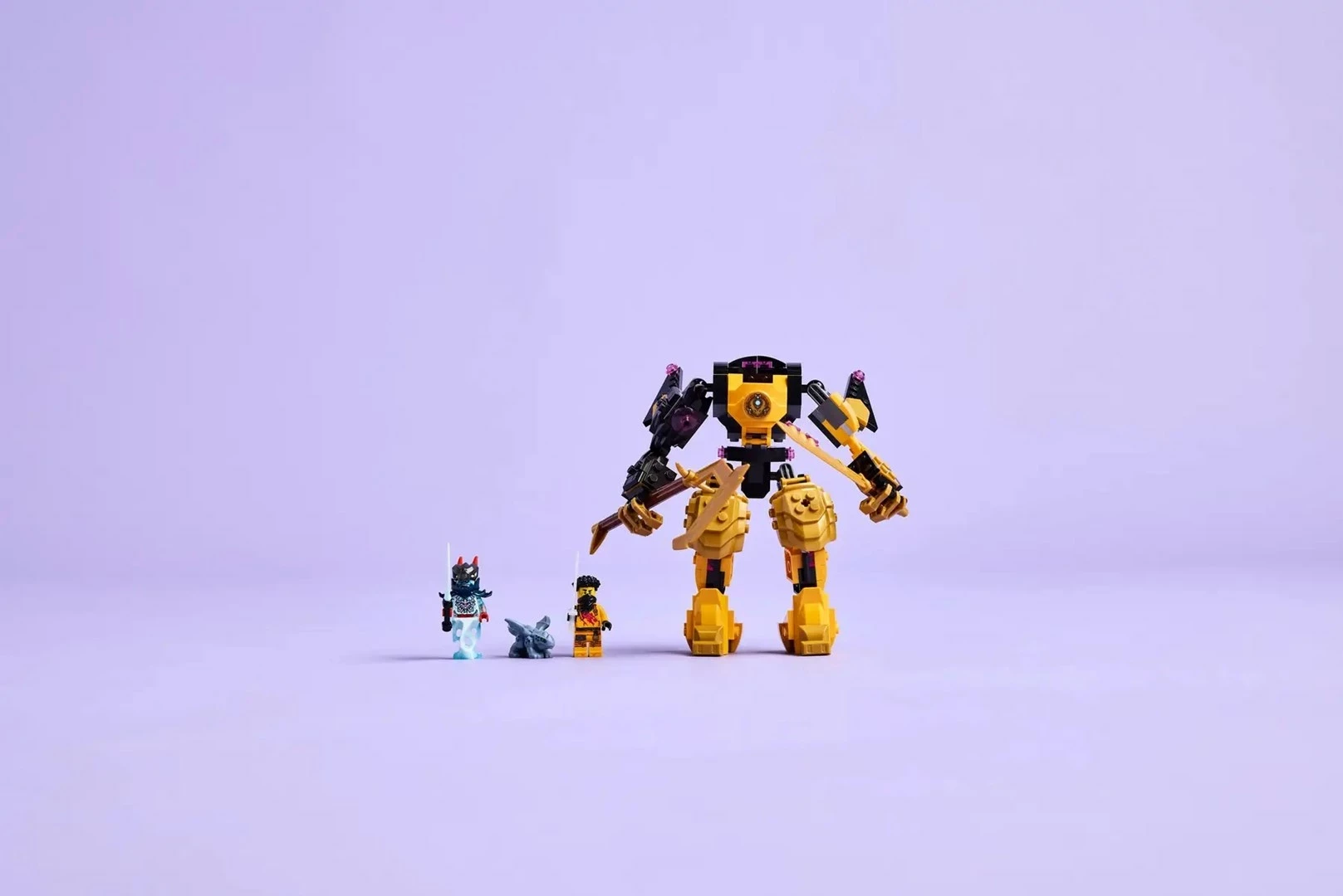 Set LEGO NINJAGO Arin's Spinjitzu Battle Mech 71839, 2 minifigura