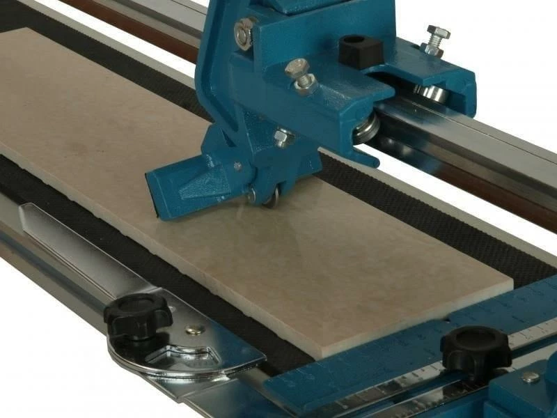 Prerëse manuale për pllaka Dedra X 600mm, e kaltër