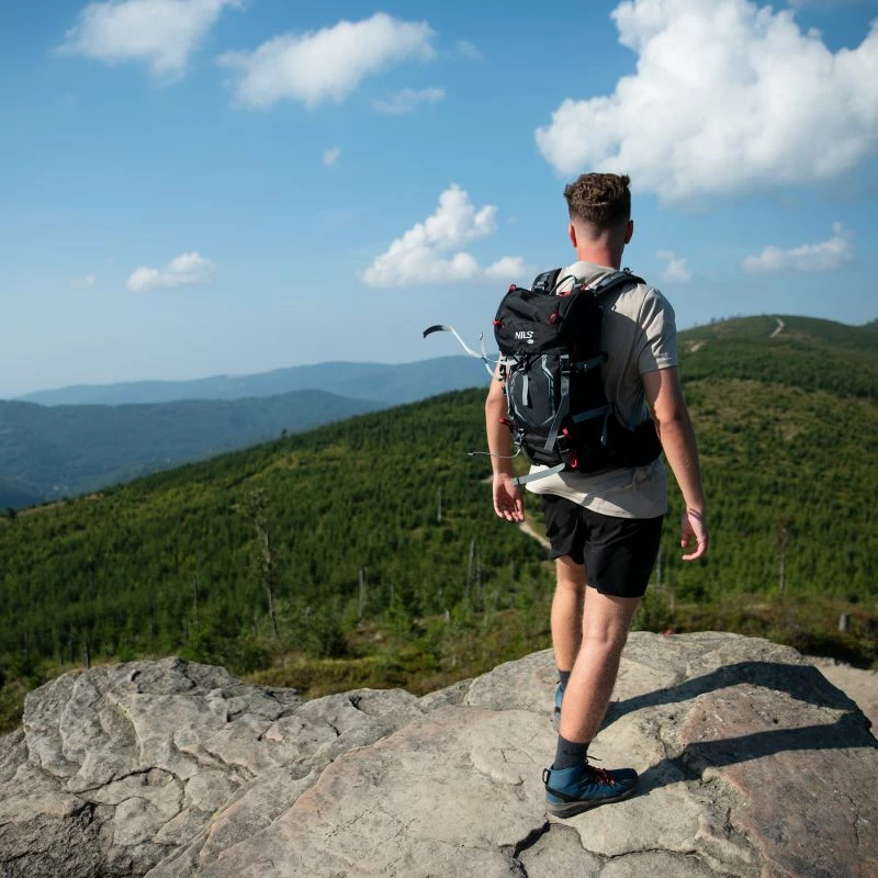 Çantë shpine turistike Nils Extreme NC1993 Northlake, e zezë