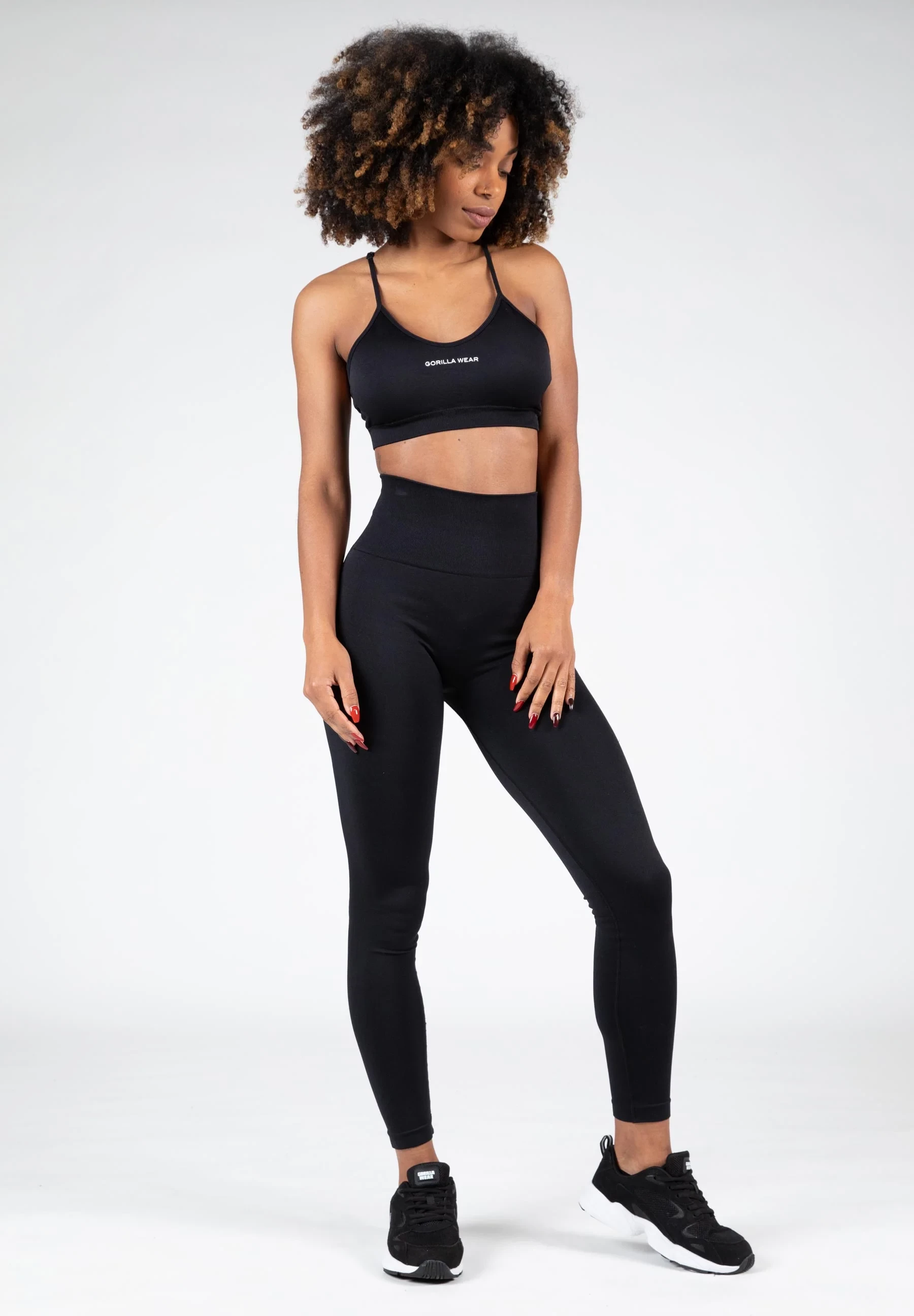 Quincy Seamless Sports Bra - Black [Madhësia: M/L]