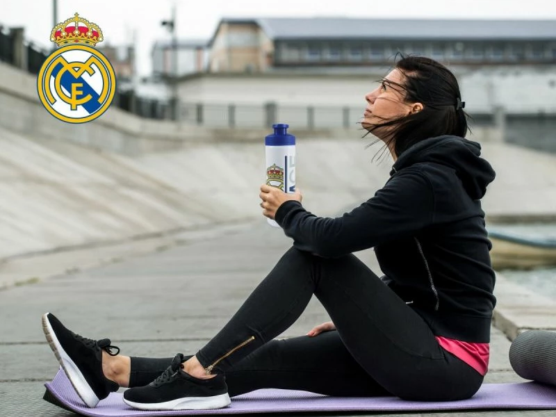 Shishe alumini Real Madrid B92-23RM, 550ml [Ngjyra: Shumëngjyrësh]