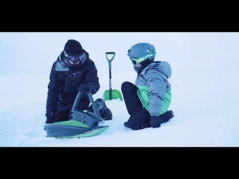 Ski bob Gizmo Riders SKIDRIFTER 74x46x25 cm, deri 90 kg, jeshile mistike