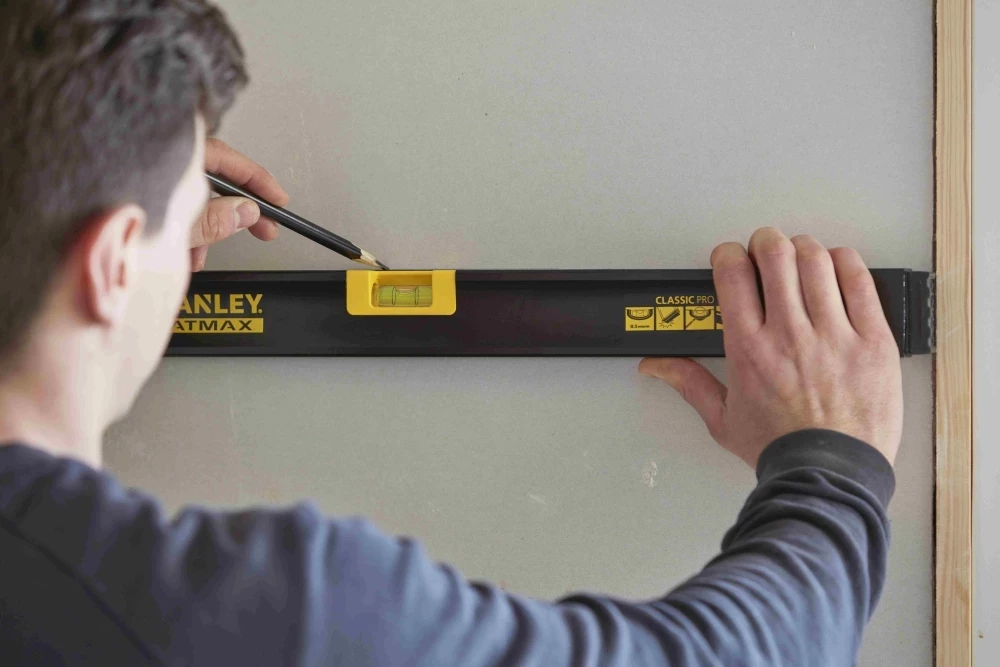 Libelë Stanley FATMAX Classic Pro FMHT42554-1 60cm e zezë/verdhe
